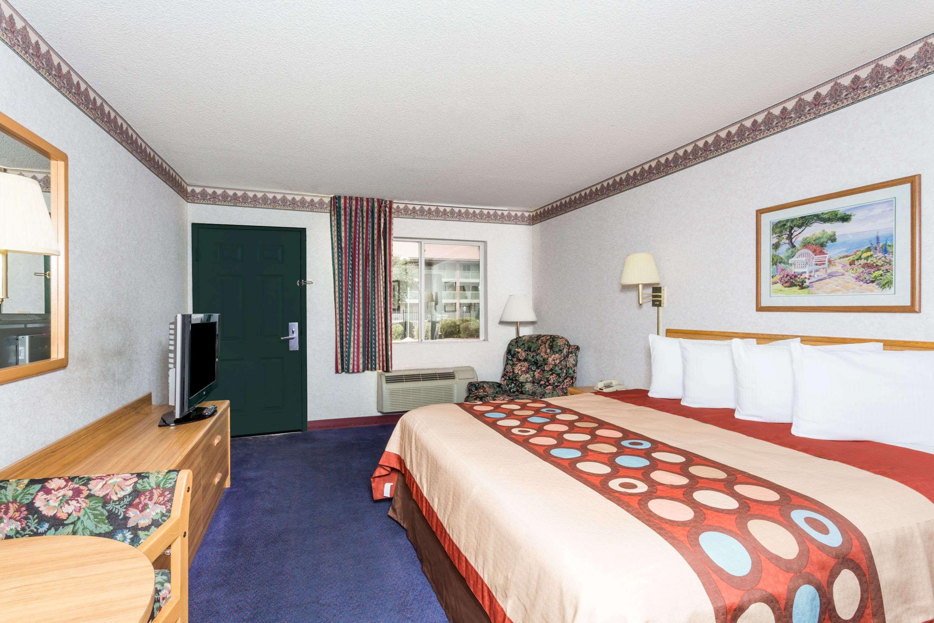 Days Inn By Wyndham Phoenix West מראה חיצוני תמונה